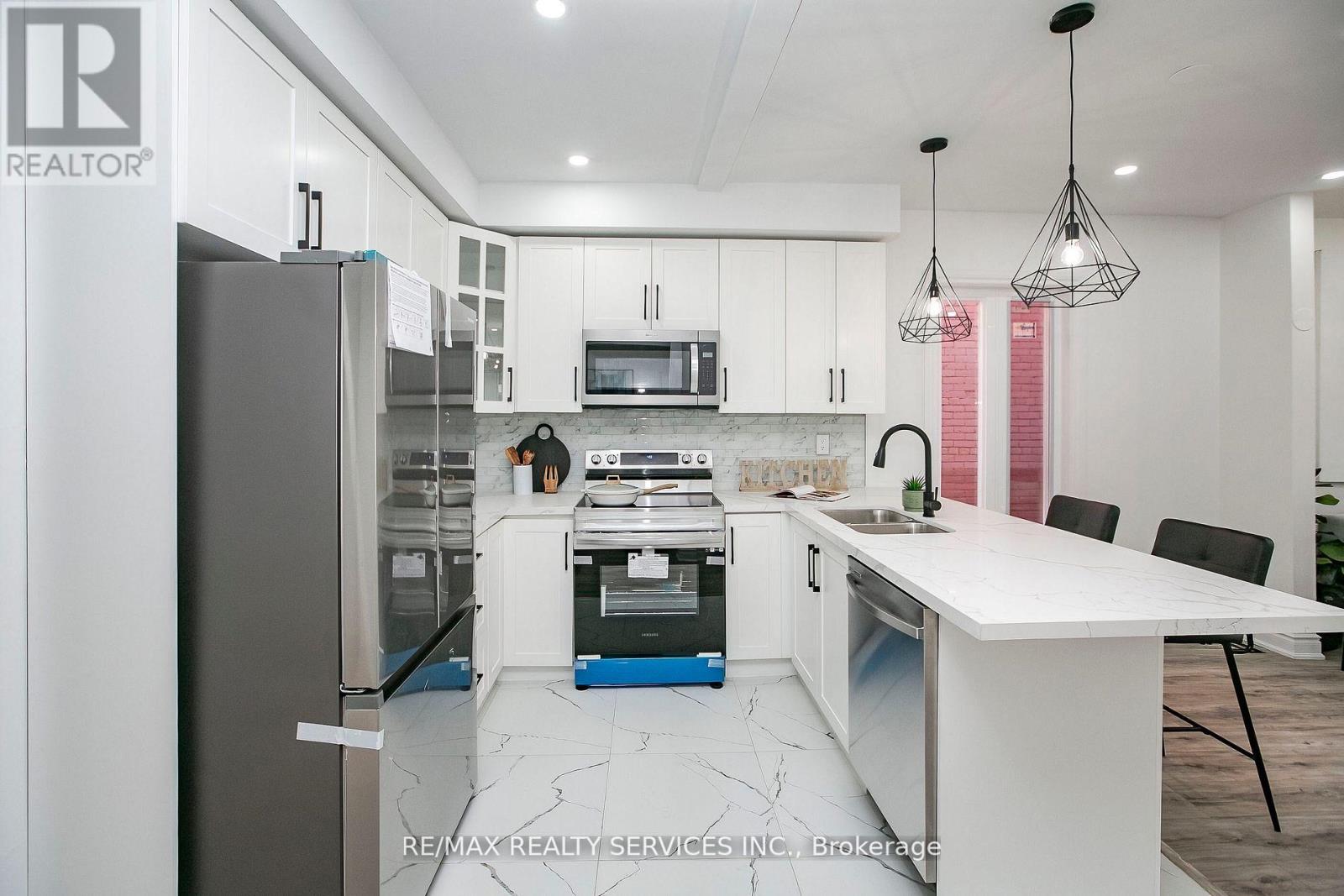 20 SOMERSET AVENUE - 10