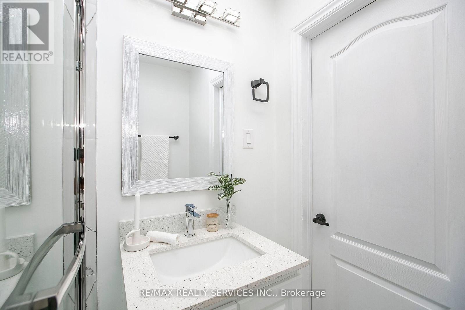 20 SOMERSET AVENUE - 27