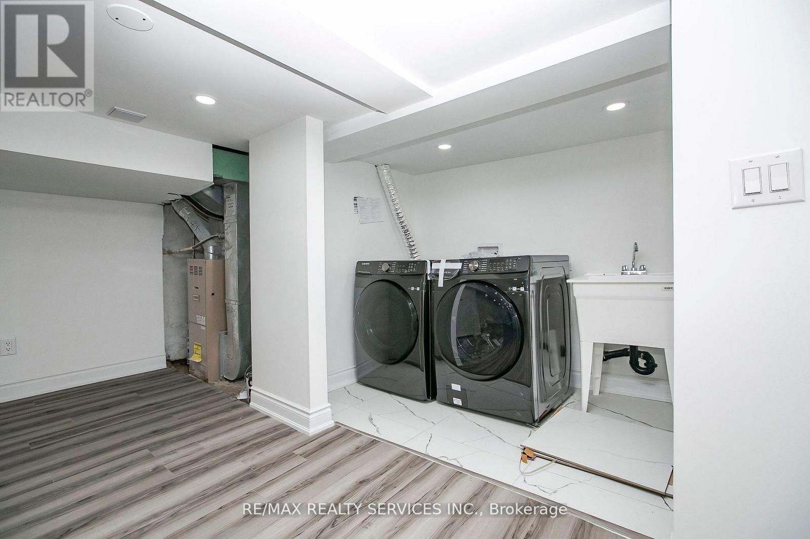 20 SOMERSET AVENUE - 36