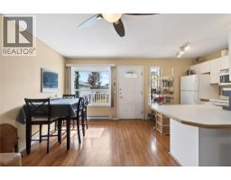 Kitchen - 505 Poage Avenue Unit# 46, Sicamous, BC V0E2V1 Photo 9