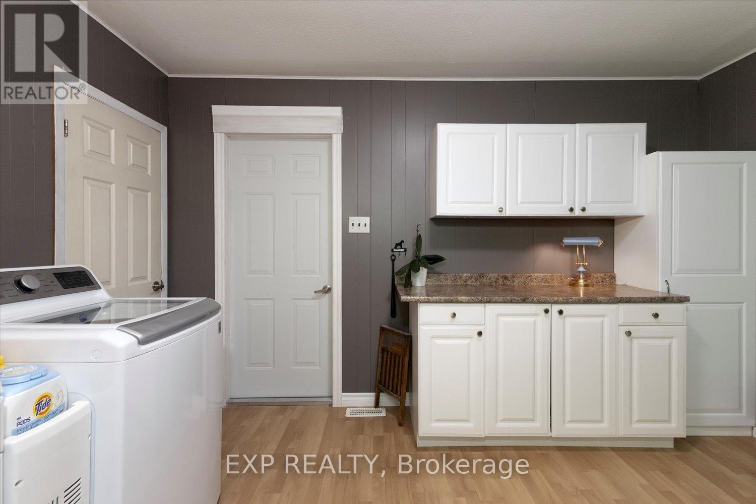14 THE BIRCHES STREET - Image 27