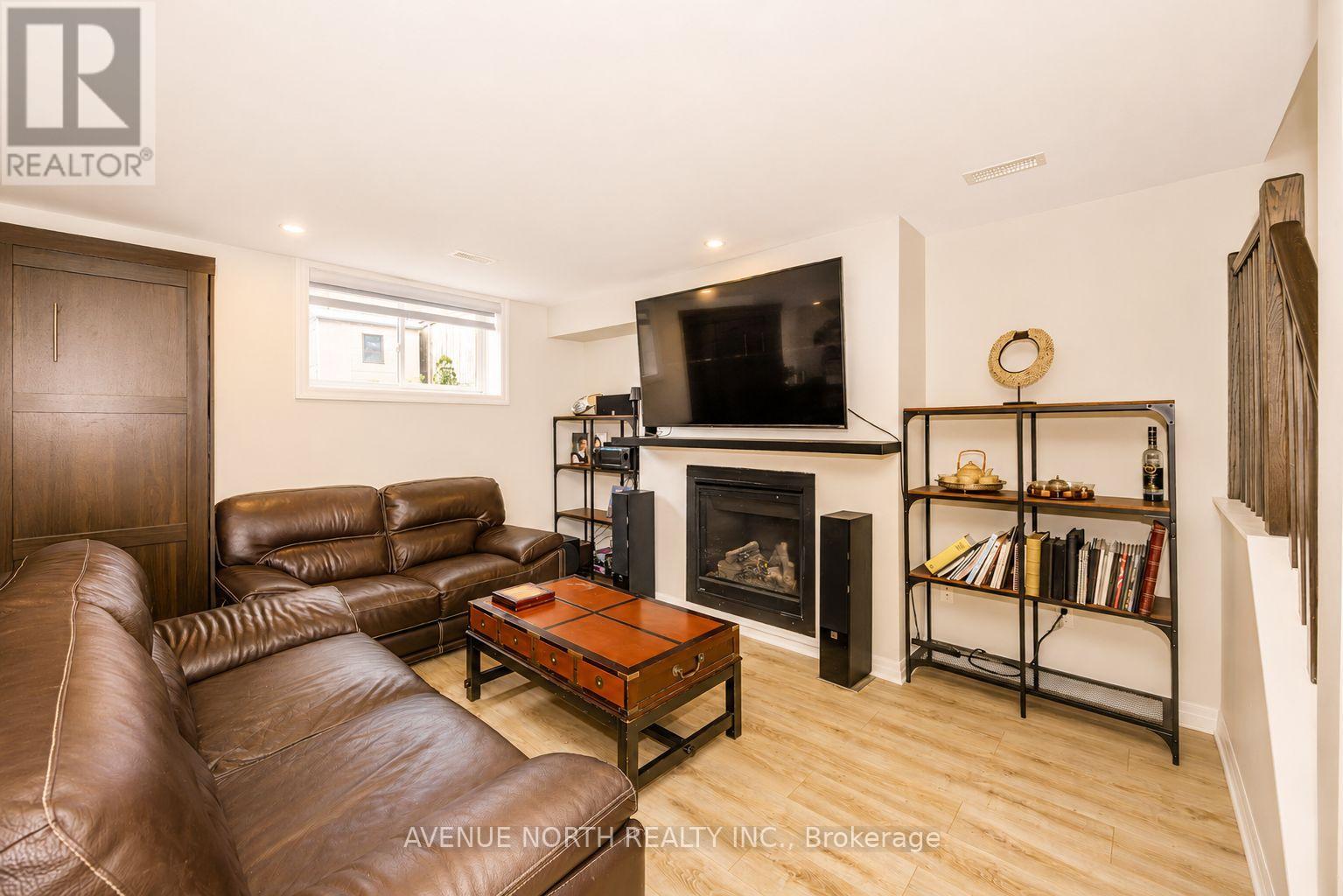 4 Bed, 4 Bath House for Sale in Ottawa – 323 LYSANDER PLACE, Ottawa – MLS# X13516558 - Image 24