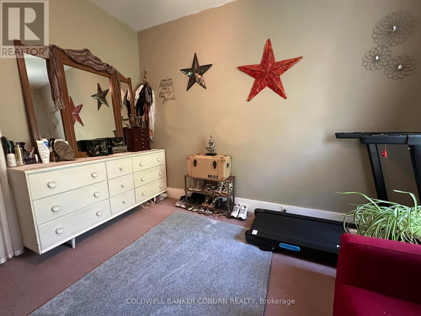 36 BROUSE DRIVE E - 21