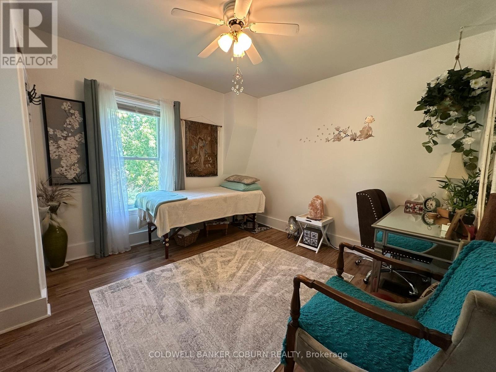 36 BROUSE DRIVE E - 23