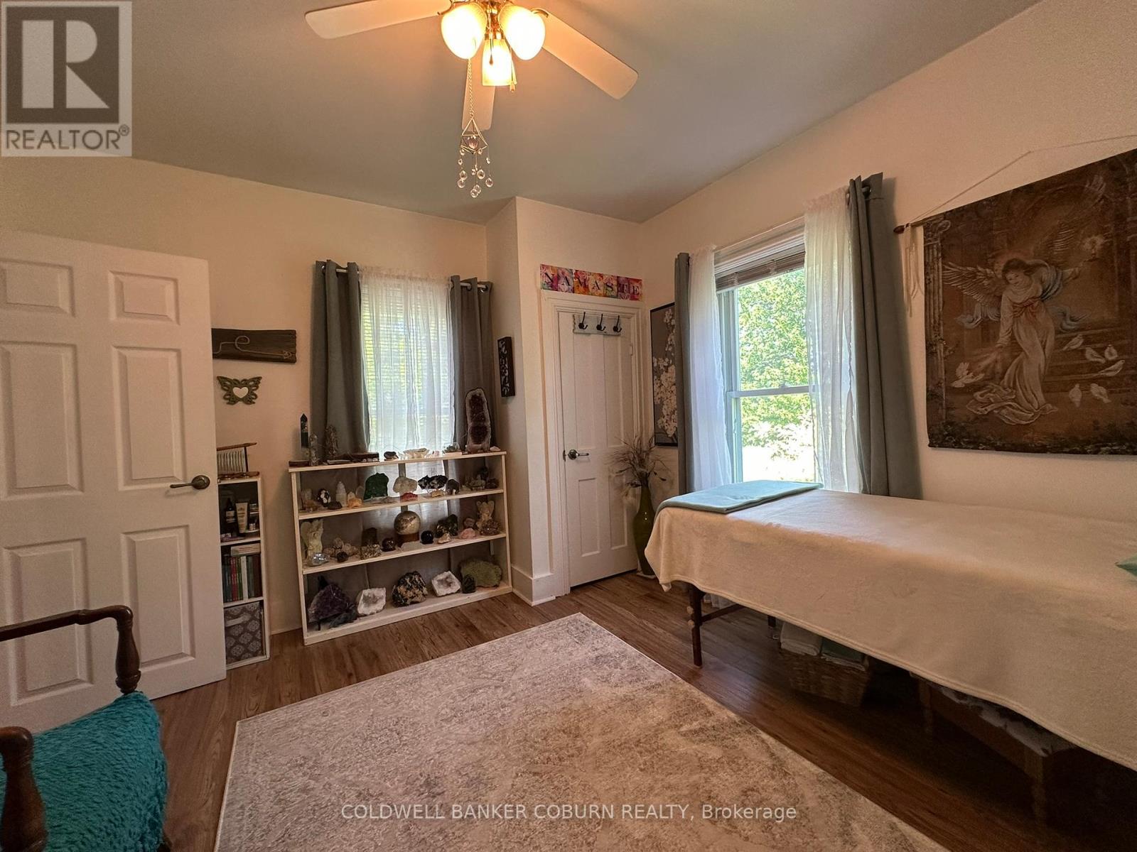 36 BROUSE DRIVE E - 24
