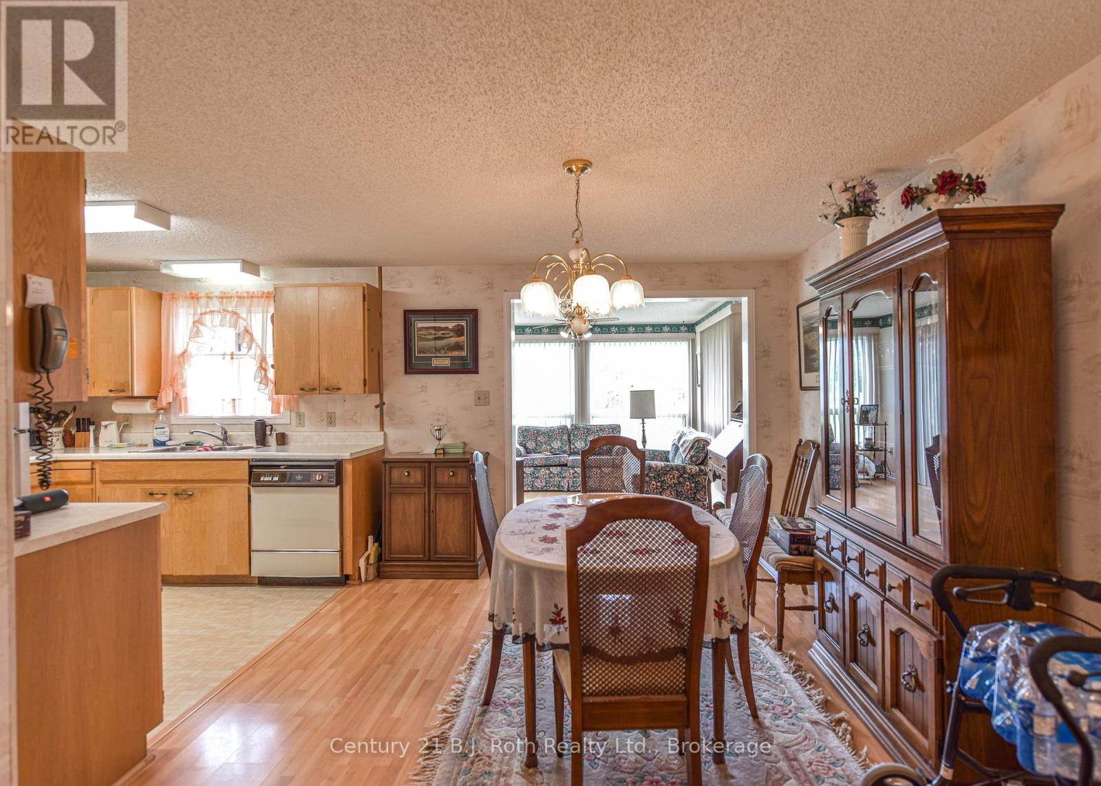 56 TECUMSETH PINES DRIVE - 21