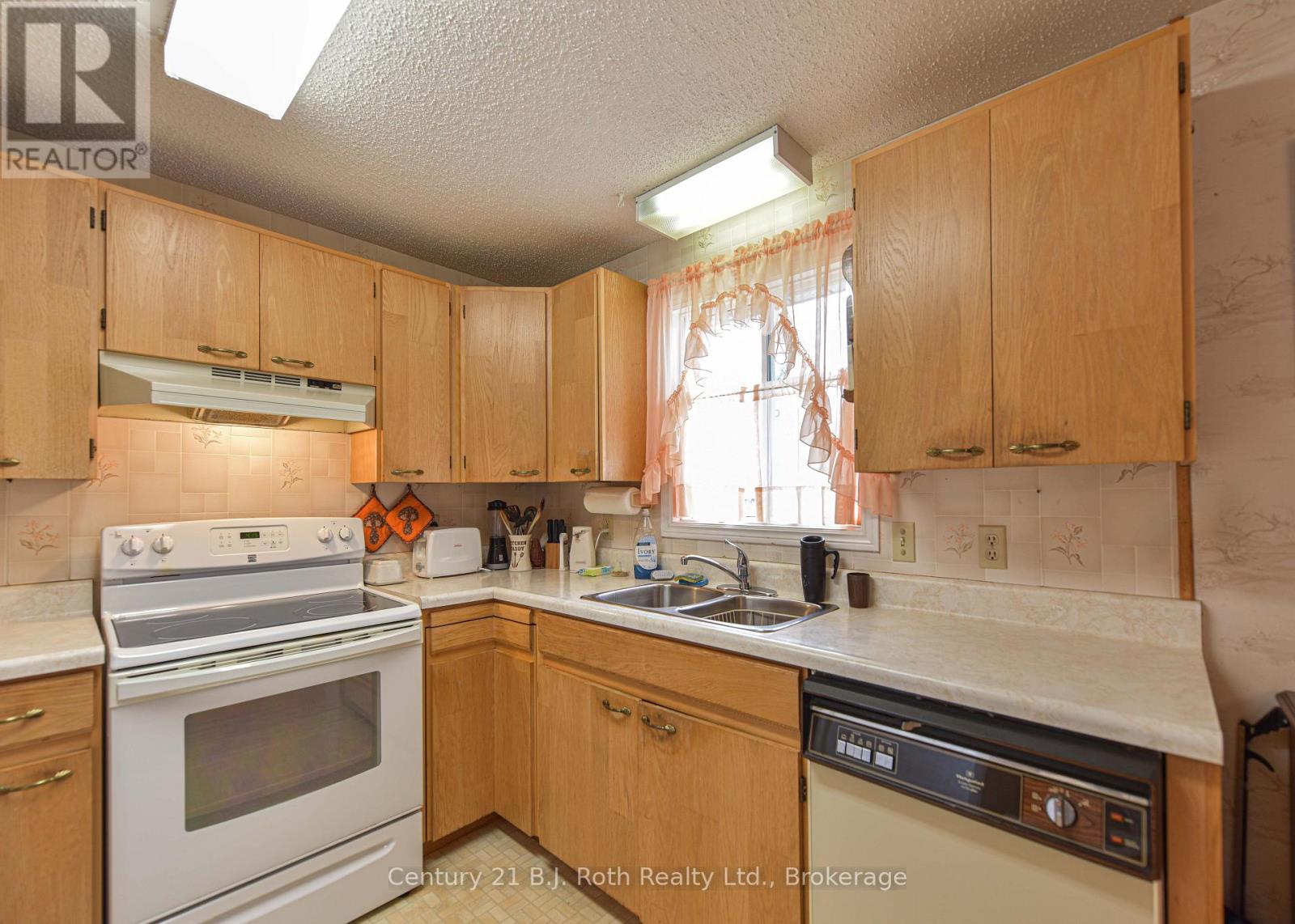 56 TECUMSETH PINES DRIVE - 24