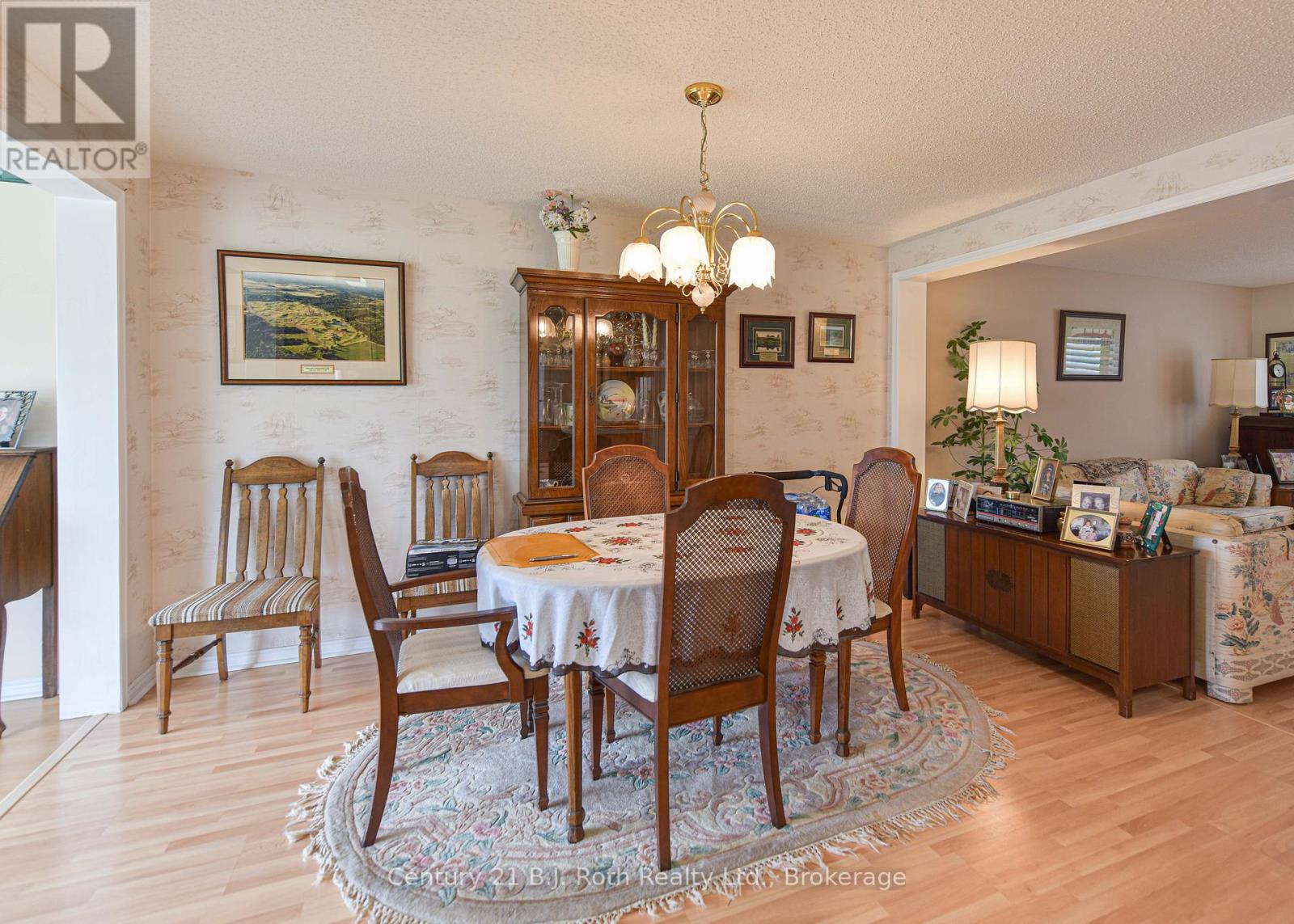 56 TECUMSETH PINES DRIVE - 25