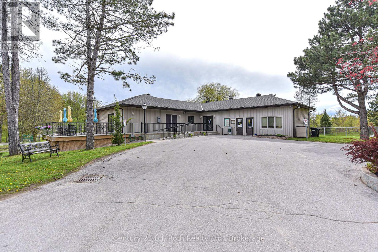 56 TECUMSETH PINES DRIVE - 35