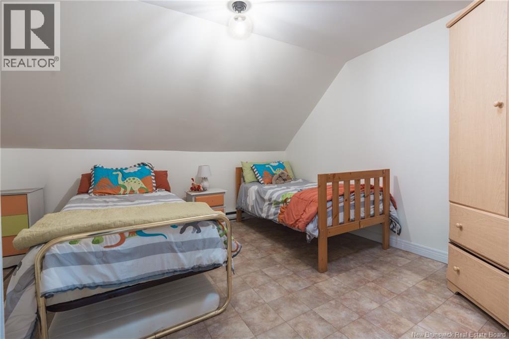 3813 Rue Luce - 29