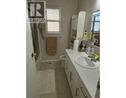 332 Avalon Drive, Port Moody, BC V3H2X8 Photo 10