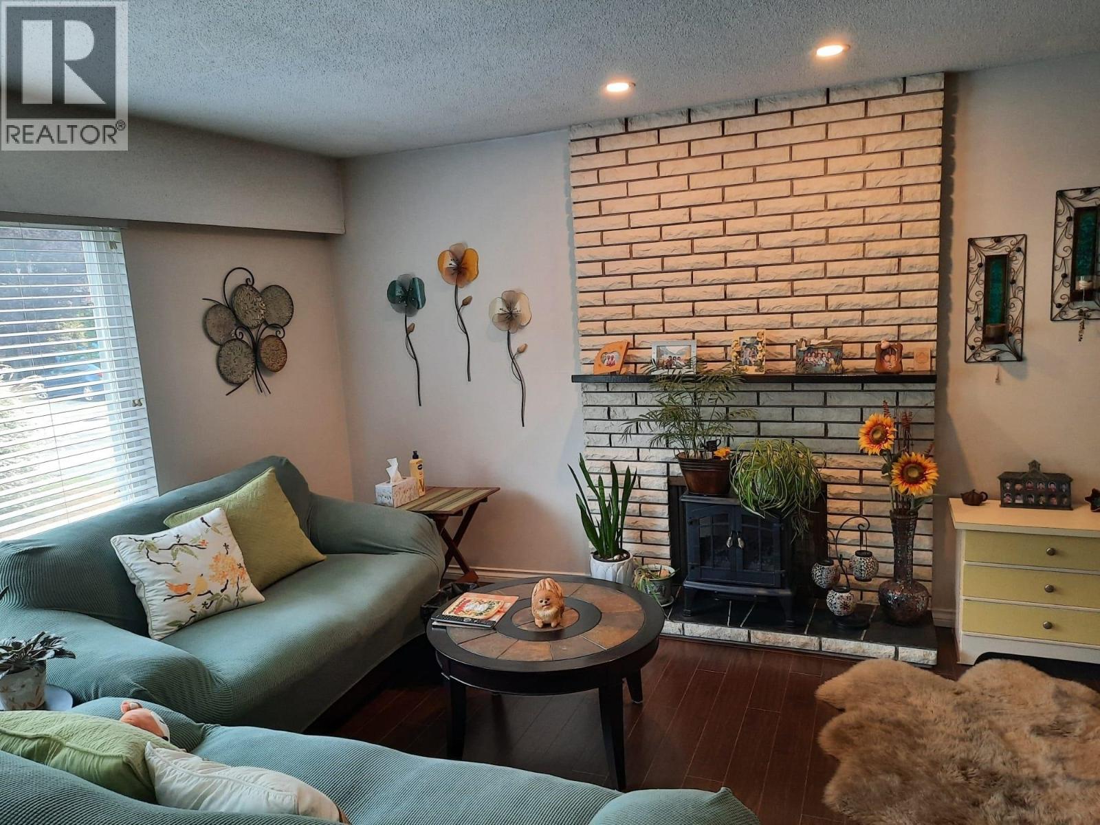 332 AVALON DRIVE, Port Moody