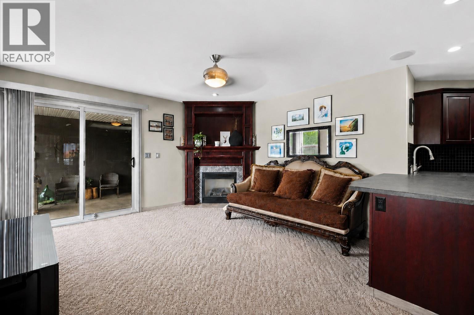 996 Arlington Court - 10