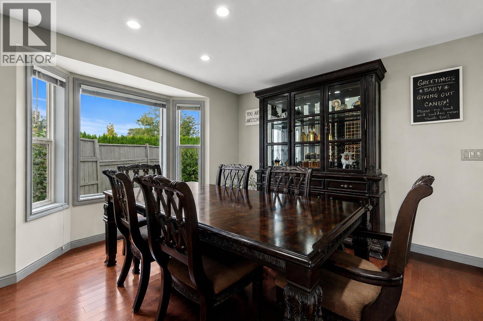 996 Arlington Court - Image 11