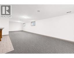 996 Arlington Court, Kamloops, BC V2B8T4 Photo 38