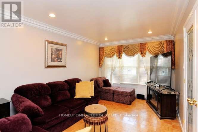 7 CUTTERS CRESCENT - 11