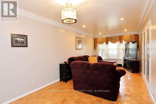 7 CUTTERS CRESCENT - 14