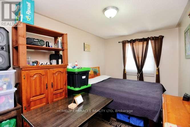 7 CUTTERS CRESCENT - 28