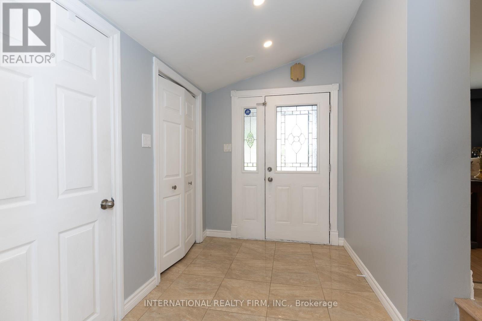 2528 TRUSCOTT DRIVE - 2