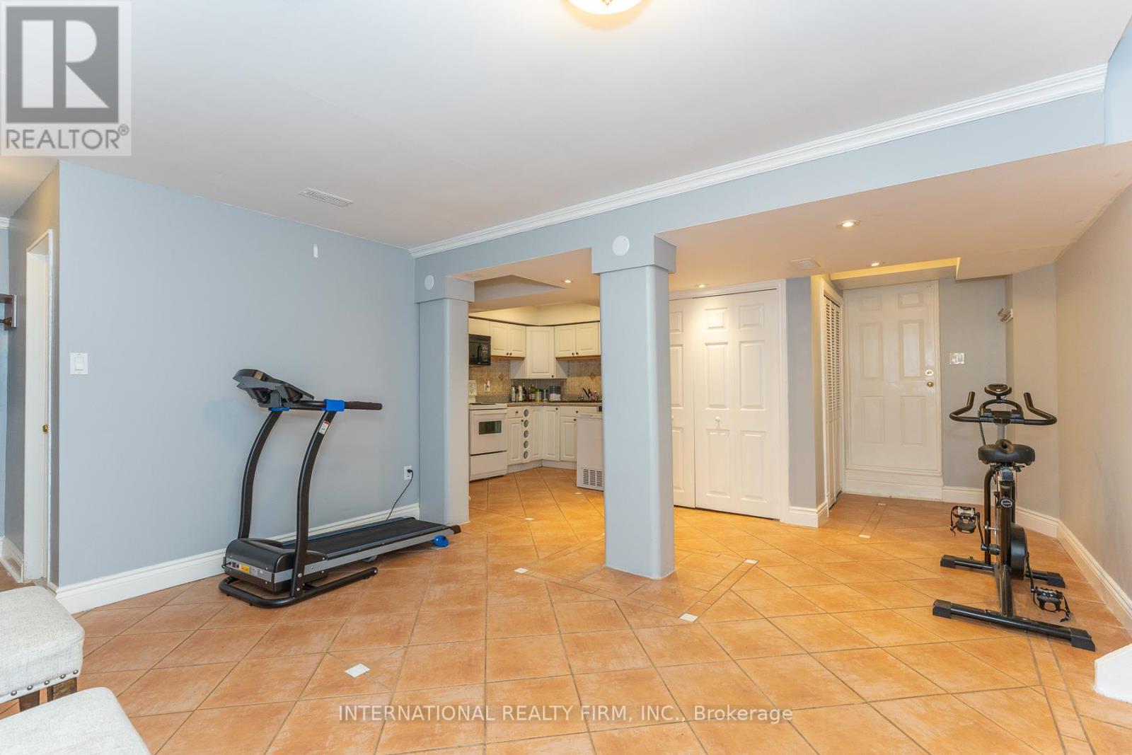 2528 TRUSCOTT DRIVE - 25