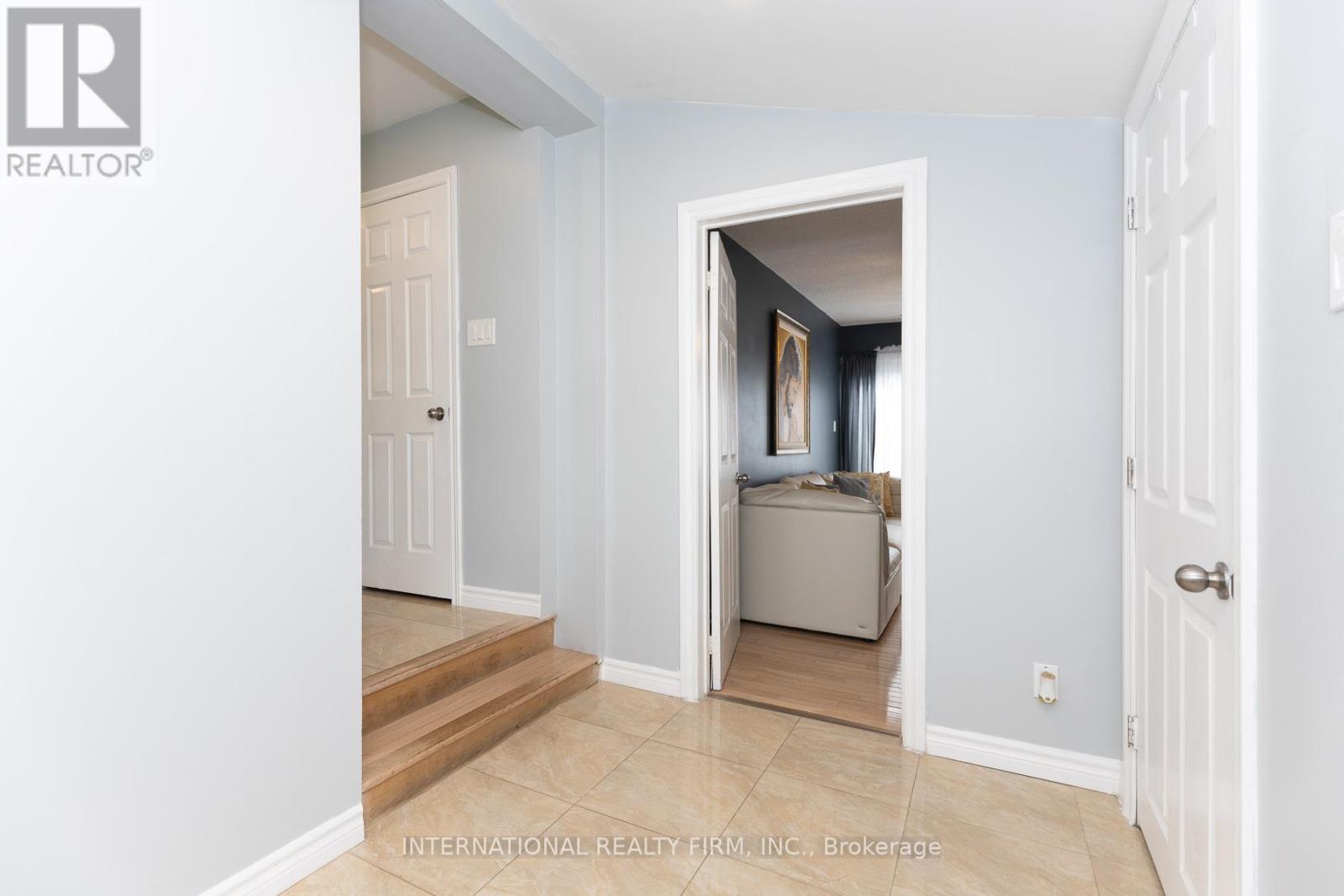 2528 TRUSCOTT DRIVE - 3