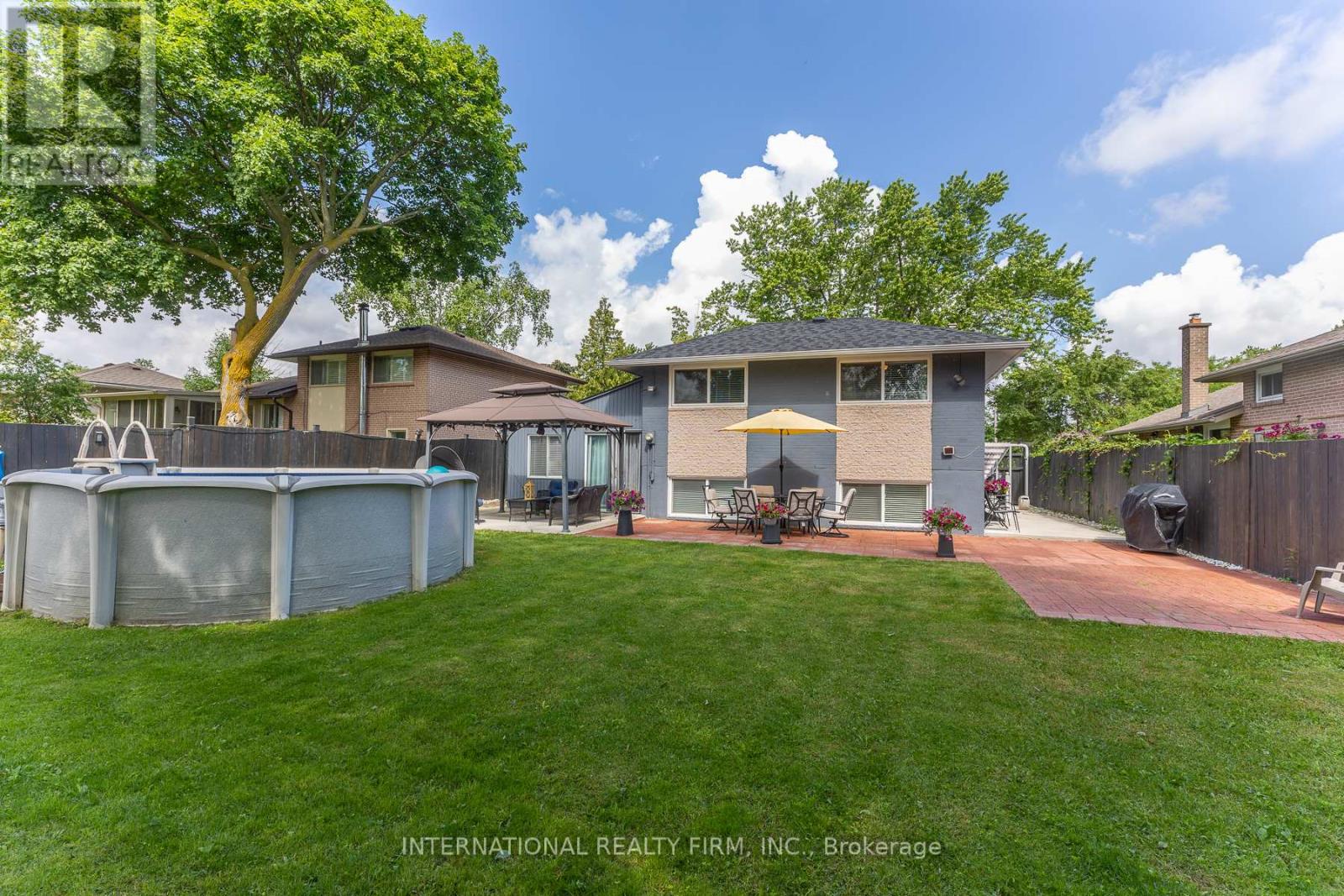 2528 TRUSCOTT DRIVE - 34