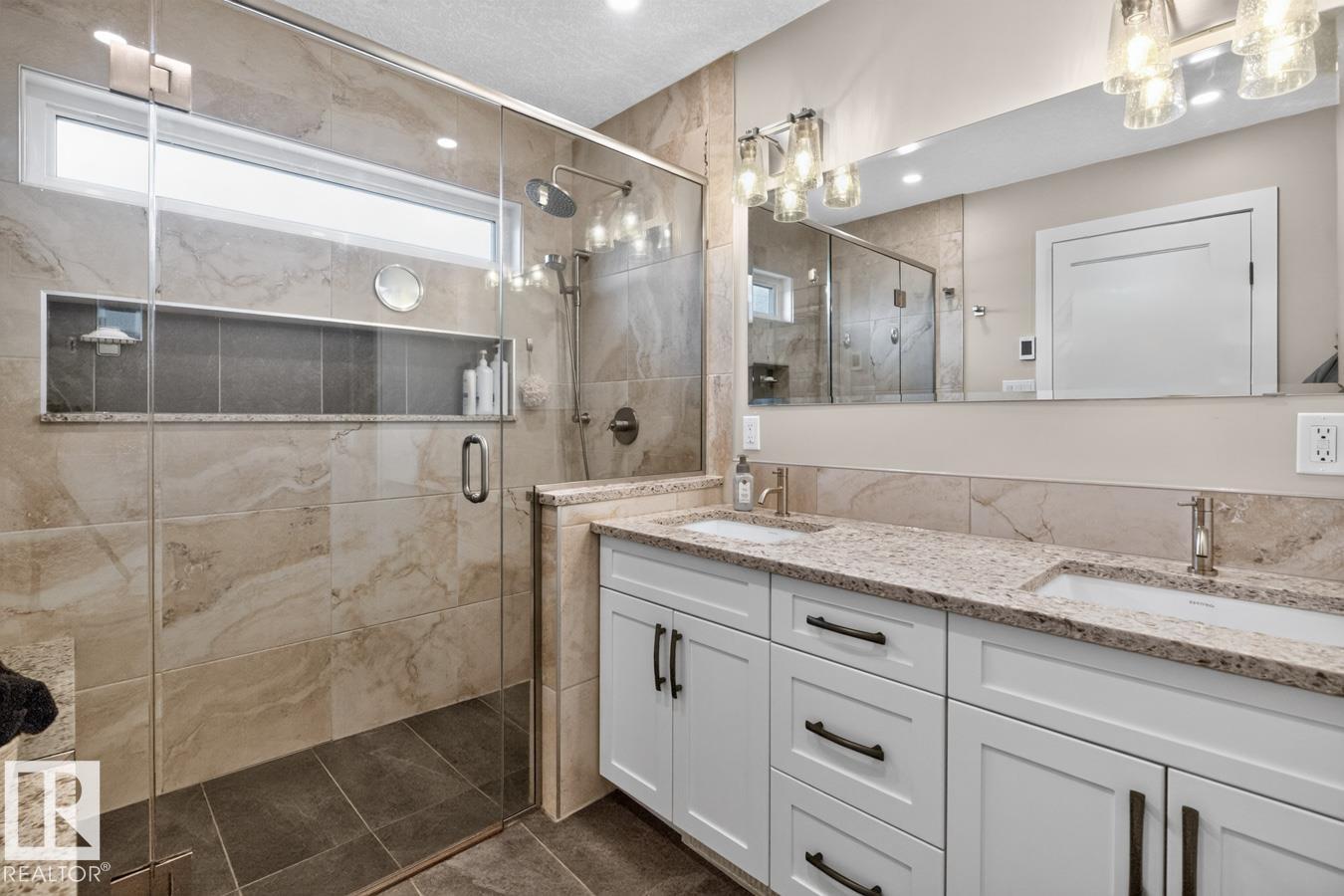 448 ORMSBY RD W NW - 23
