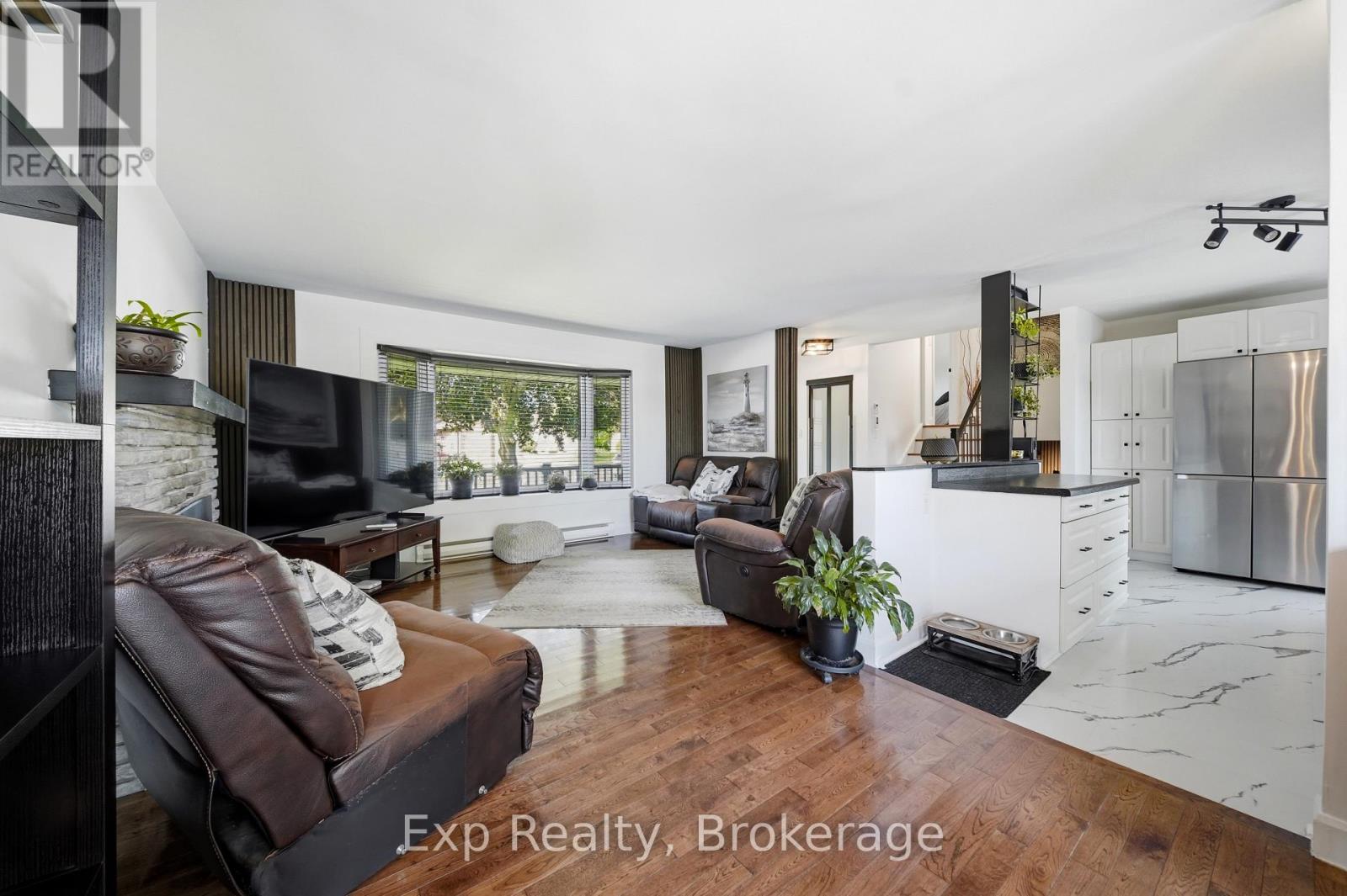 70 TRIPP BOULEVARD - Image 11