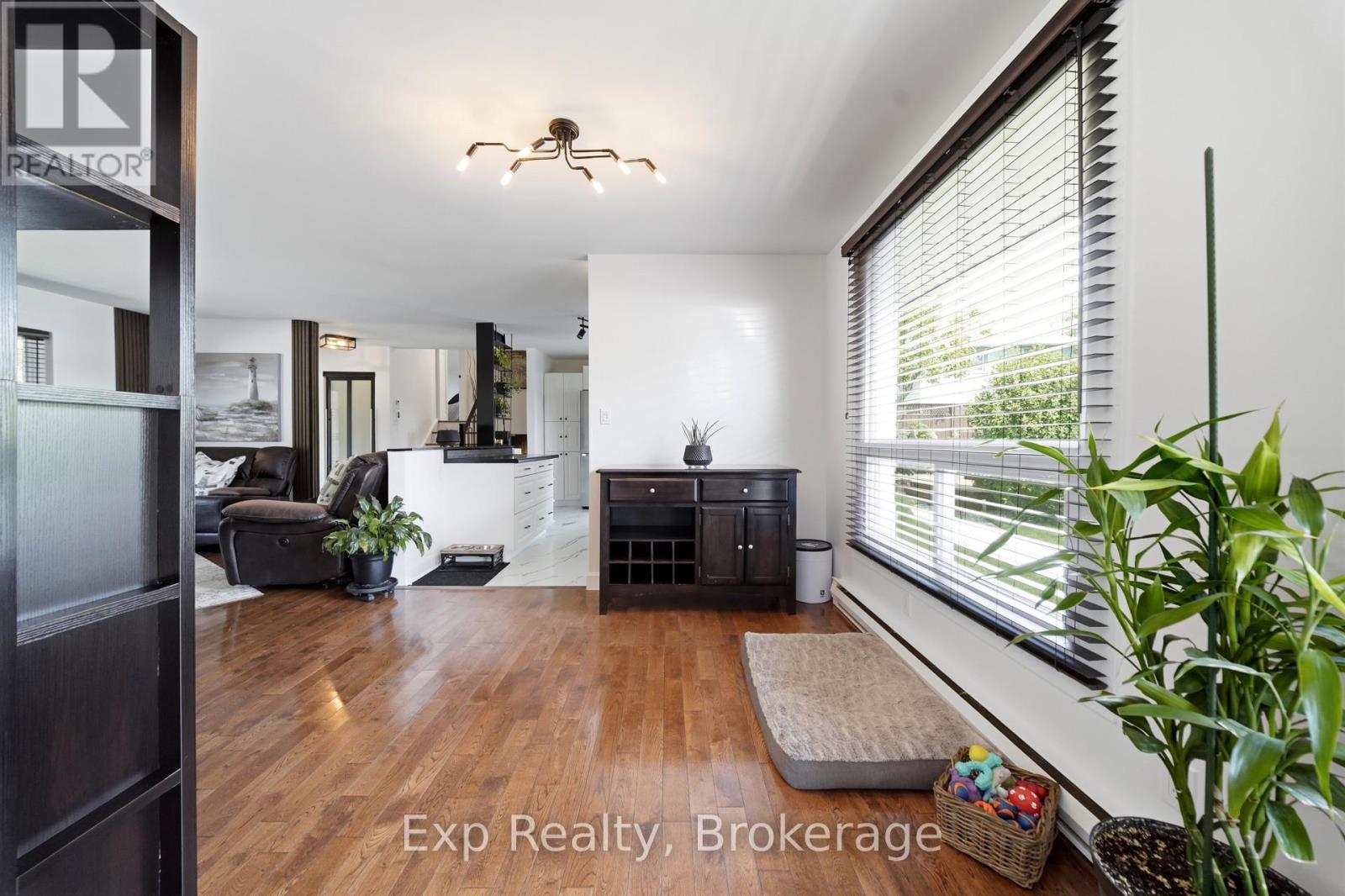 70 TRIPP BOULEVARD - Image 12