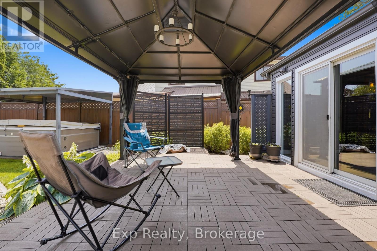 70 TRIPP BOULEVARD - Image 32