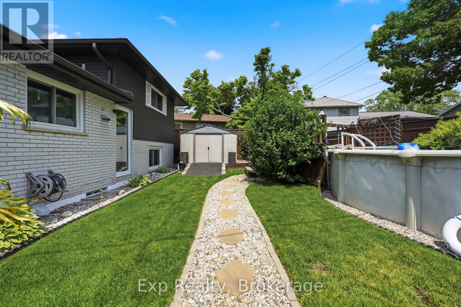 70 TRIPP BOULEVARD - Image 33