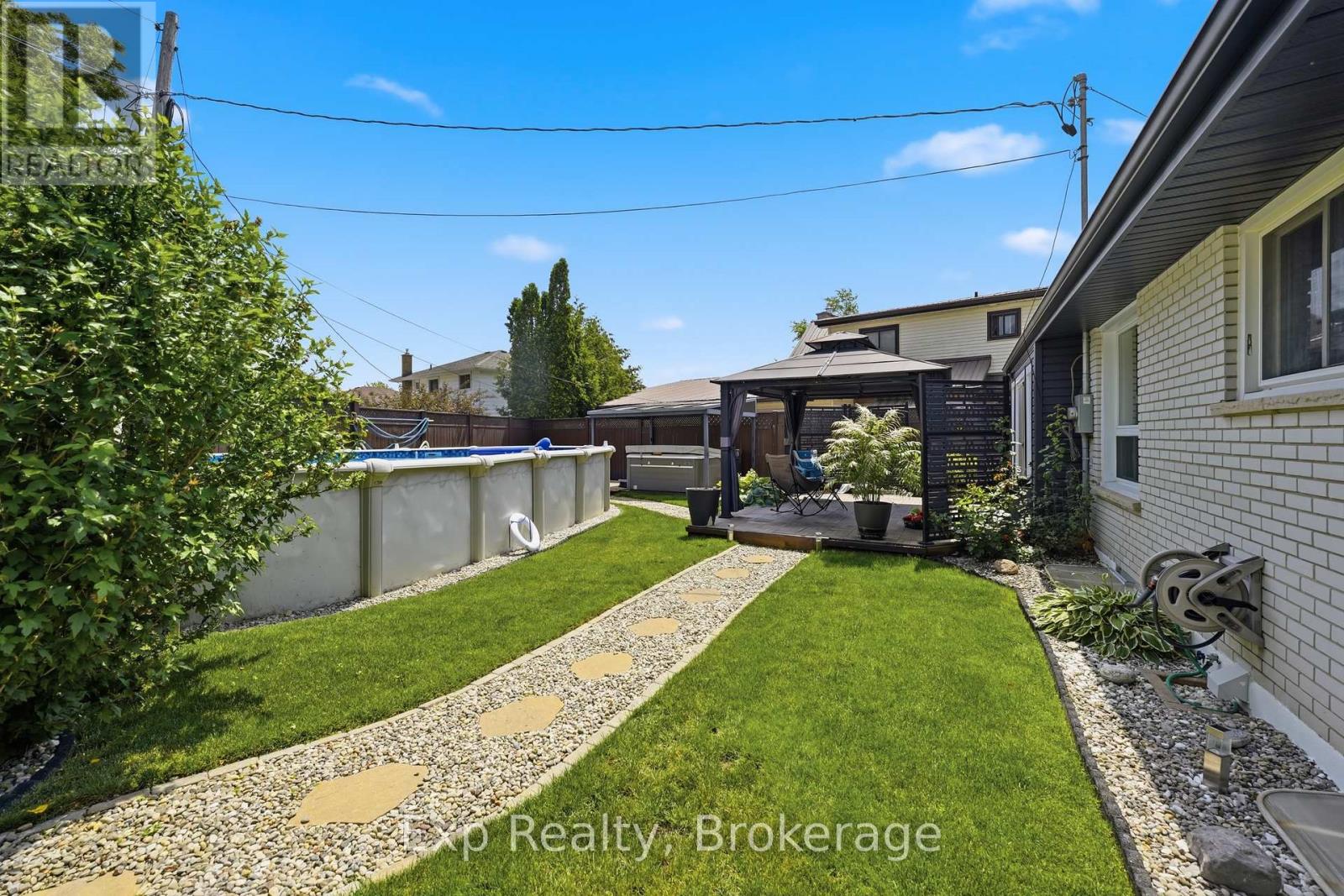 70 TRIPP BOULEVARD - Image 38