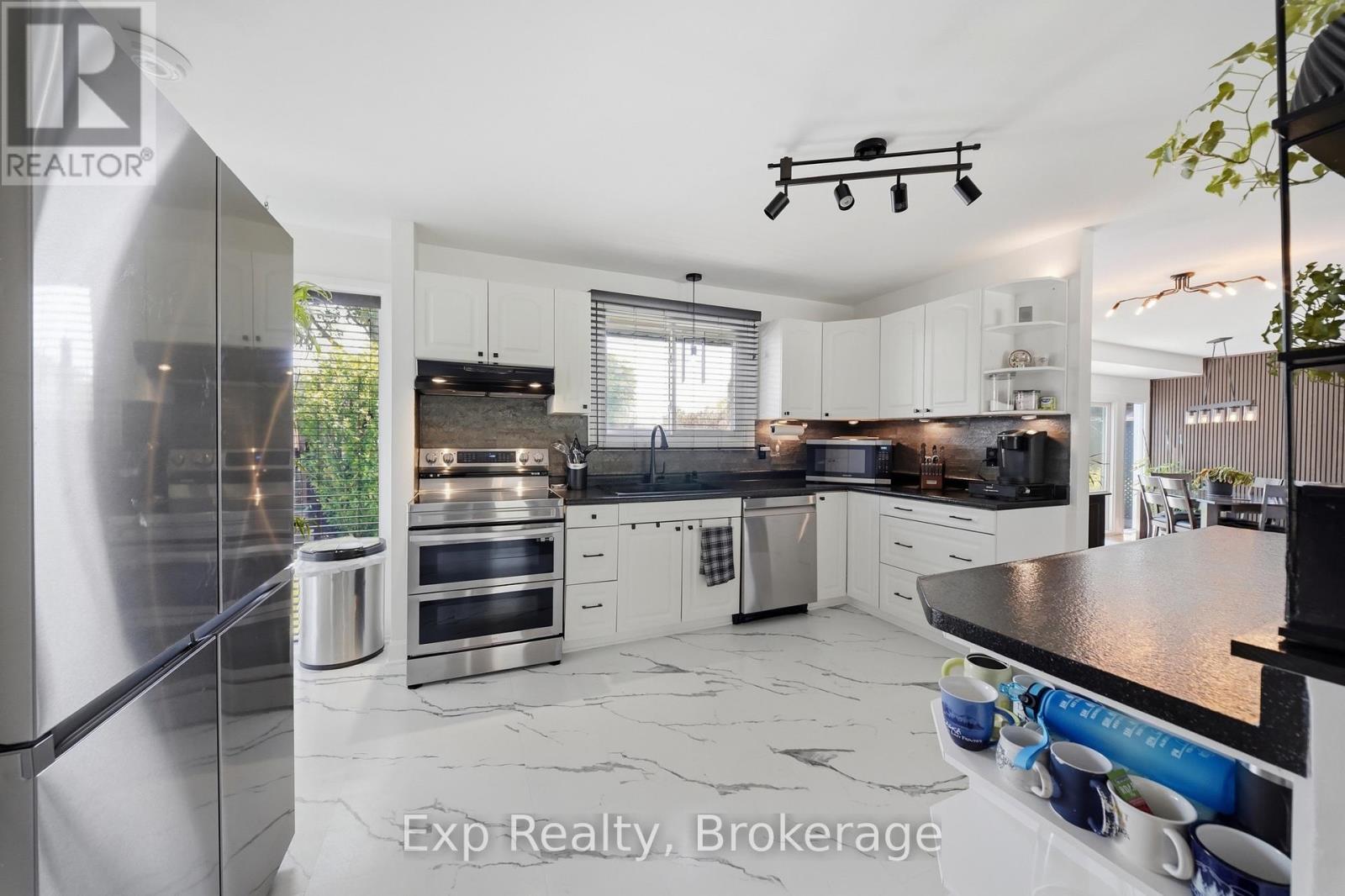70 TRIPP BOULEVARD - Image 8