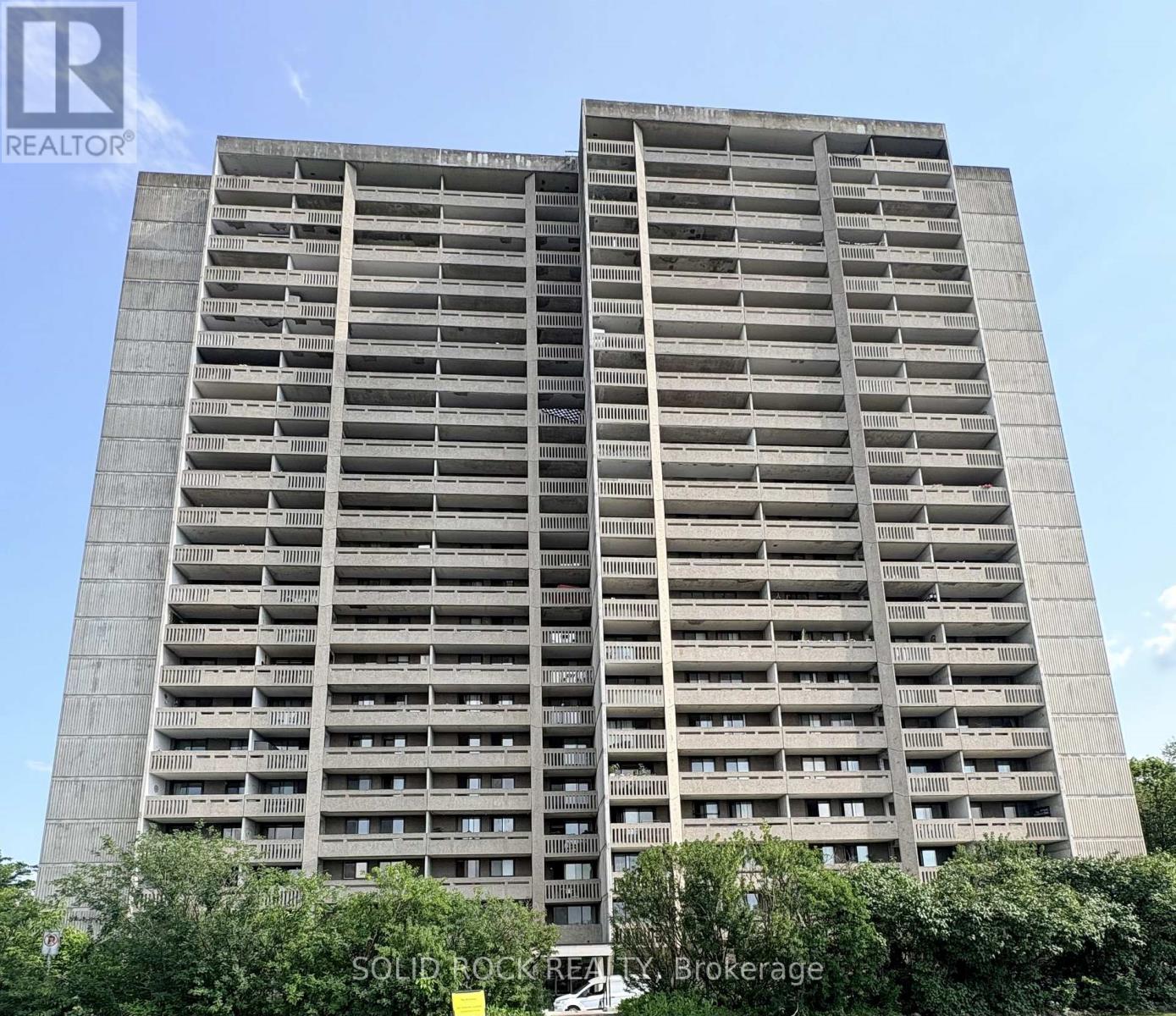 #309 415 GREENVIEW AVENUE - 1