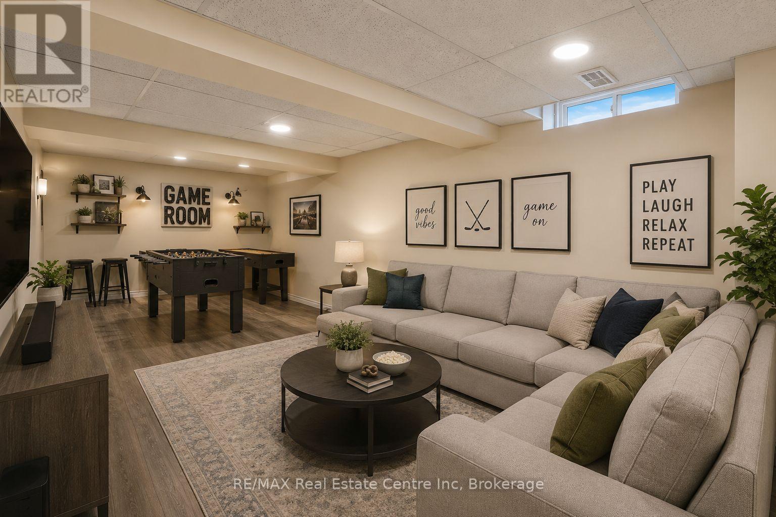#49 371 BRONTE STREET S - 29