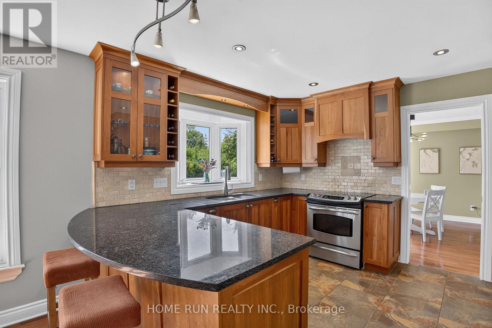 112 KERSCOTT HEIGHTS WAY - 8