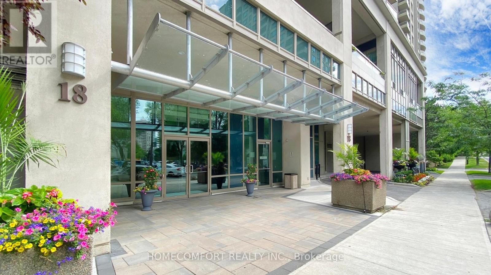 #312 18 PARKVIEW AVENUE - 3