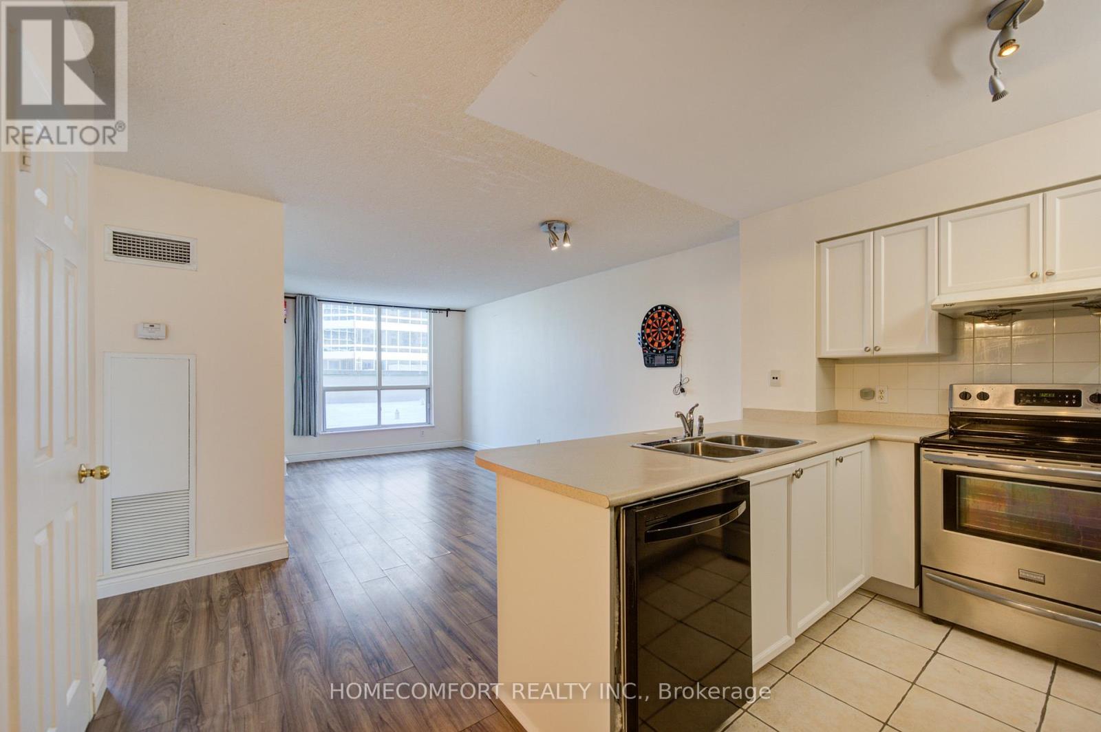 #312 18 PARKVIEW AVENUE - 6