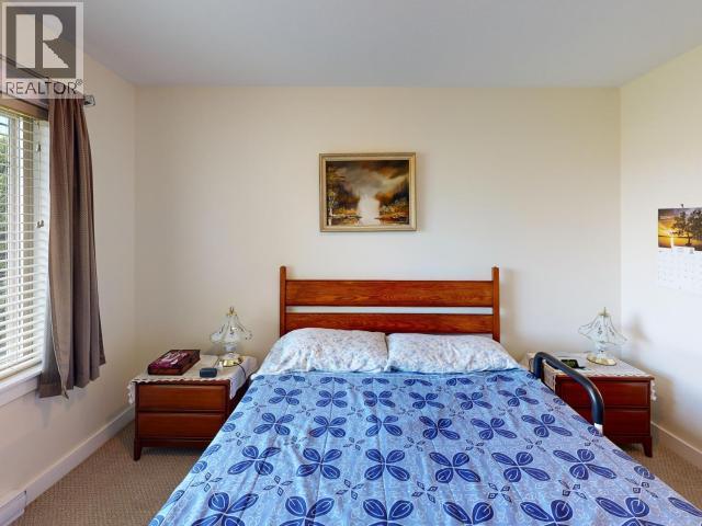 #B 6916 ABBOTSFORD STREET - 18