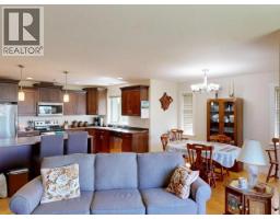4pc Bathroom - B-6916 Abbotsford Street, Powell River, BC V8A2E8 Photo 6