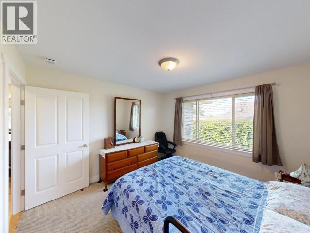 #B 6916 ABBOTSFORD STREET - 16