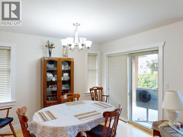 #B 6916 ABBOTSFORD STREET - 12