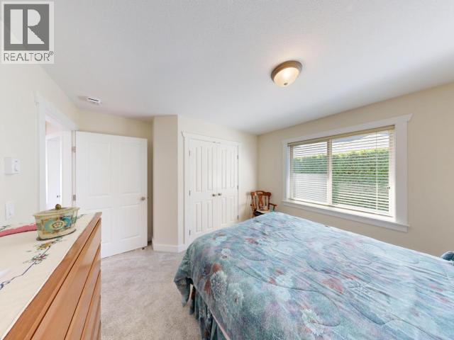 #B 6916 ABBOTSFORD STREET - 28