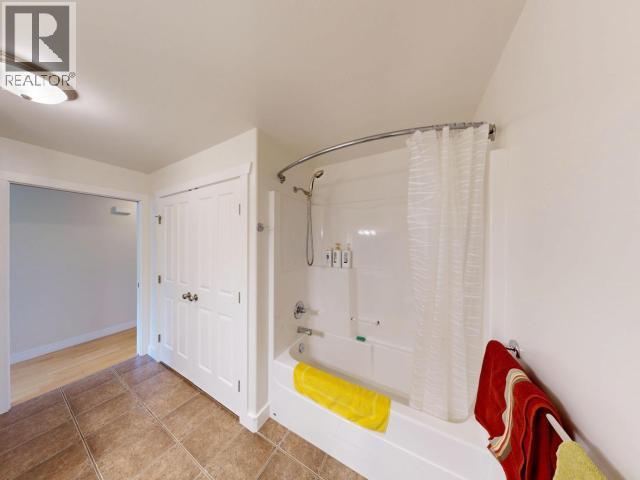 #B 6916 ABBOTSFORD STREET - Image 34