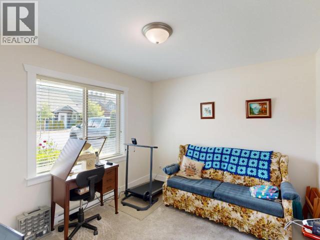 #B 6916 ABBOTSFORD STREET - 29