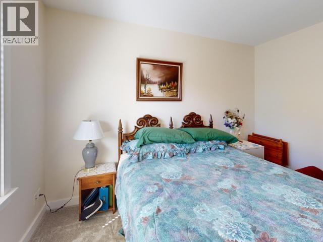 #B 6916 ABBOTSFORD STREET - 25