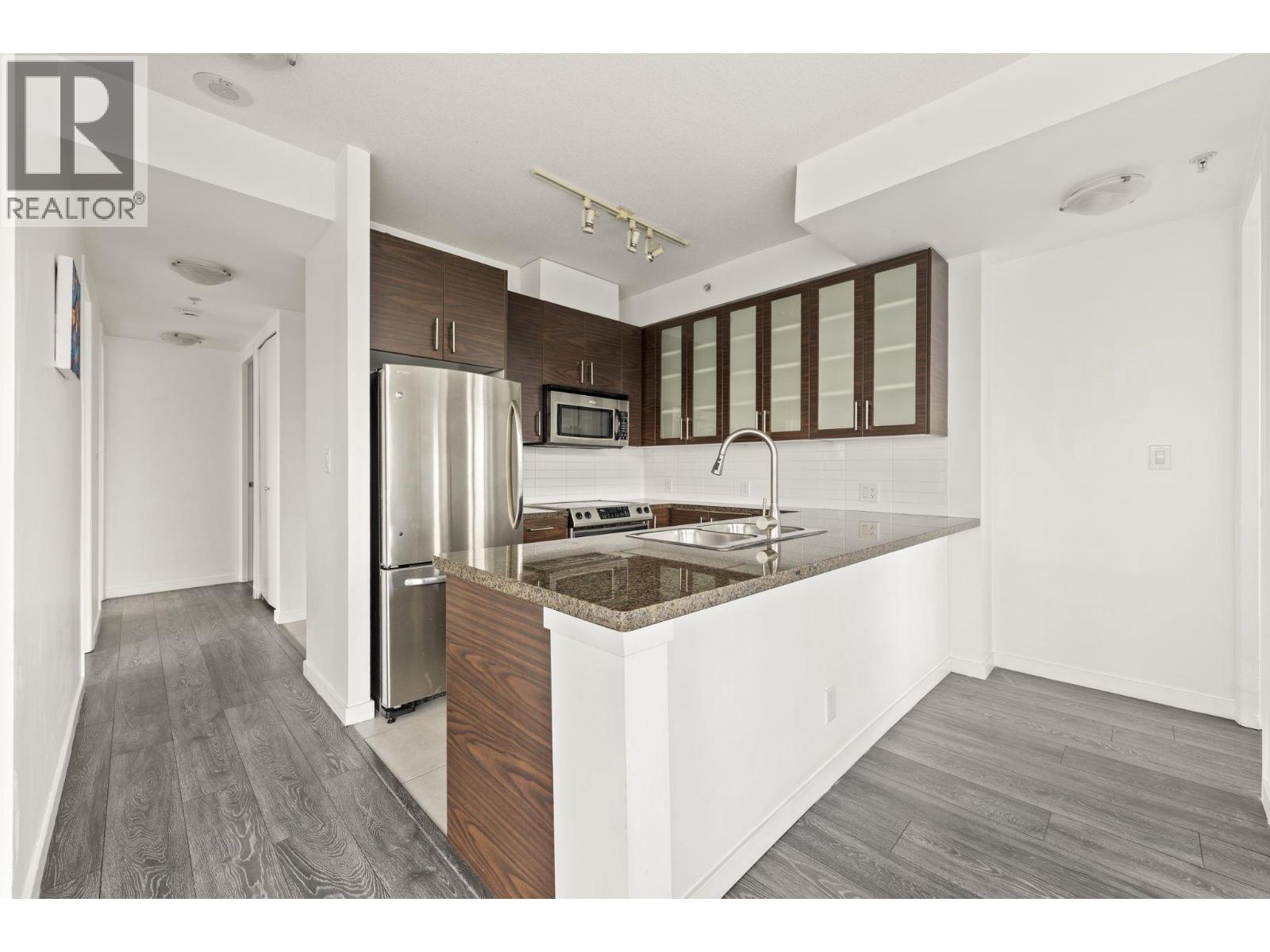 3 Bed, 2 Bath House for Rent in Burnaby – 3004 2355 MADISON AVENUE, Burnaby – MLS# R3142262 - Image 10