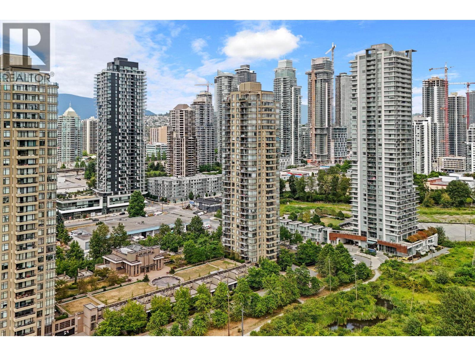 3 Bed, 2 Bath House for Rent in Burnaby – 3004 2355 MADISON AVENUE, Burnaby – MLS# R3142262 - Image 2