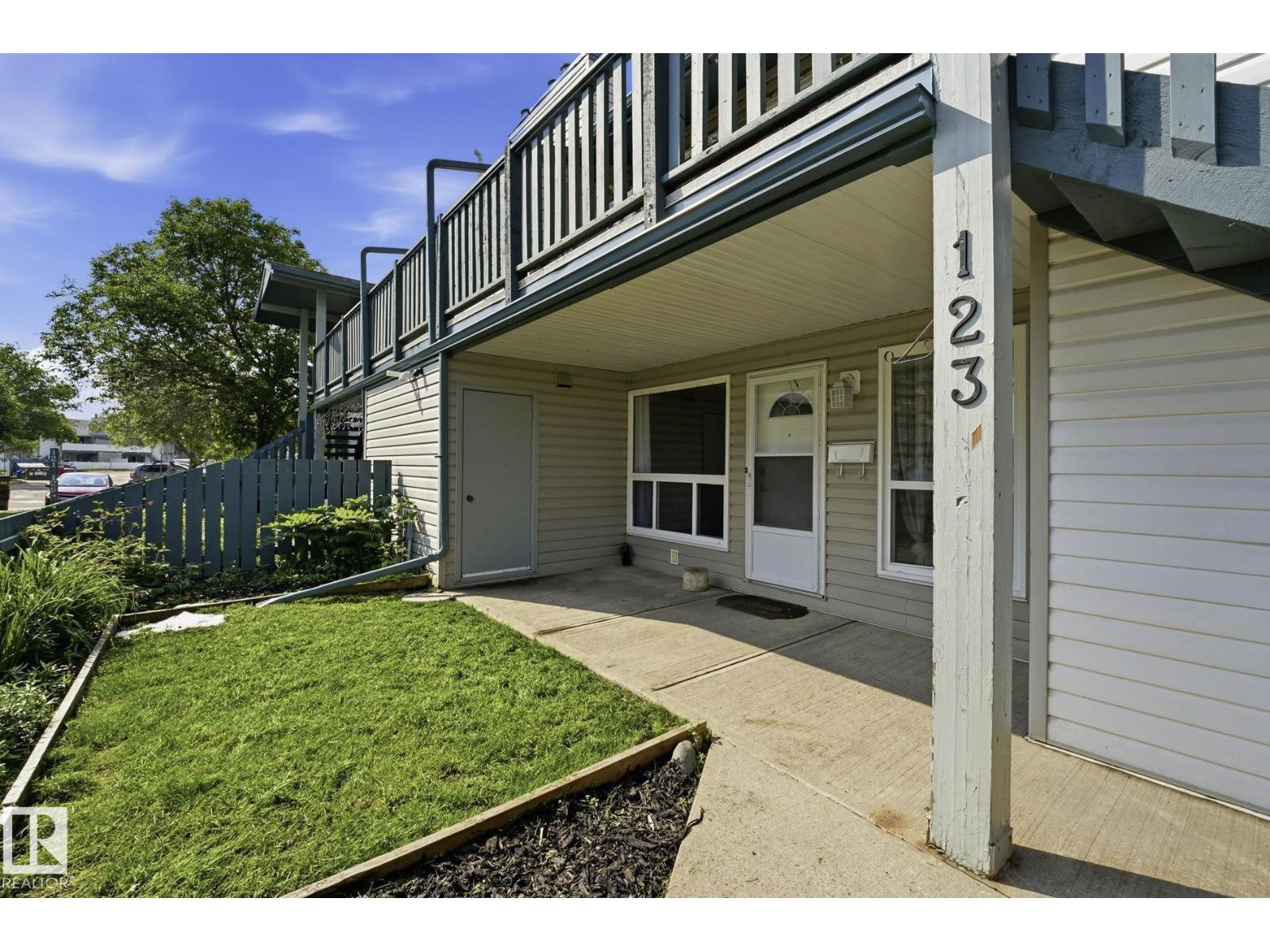 #123 2703 79 ST NW - 26