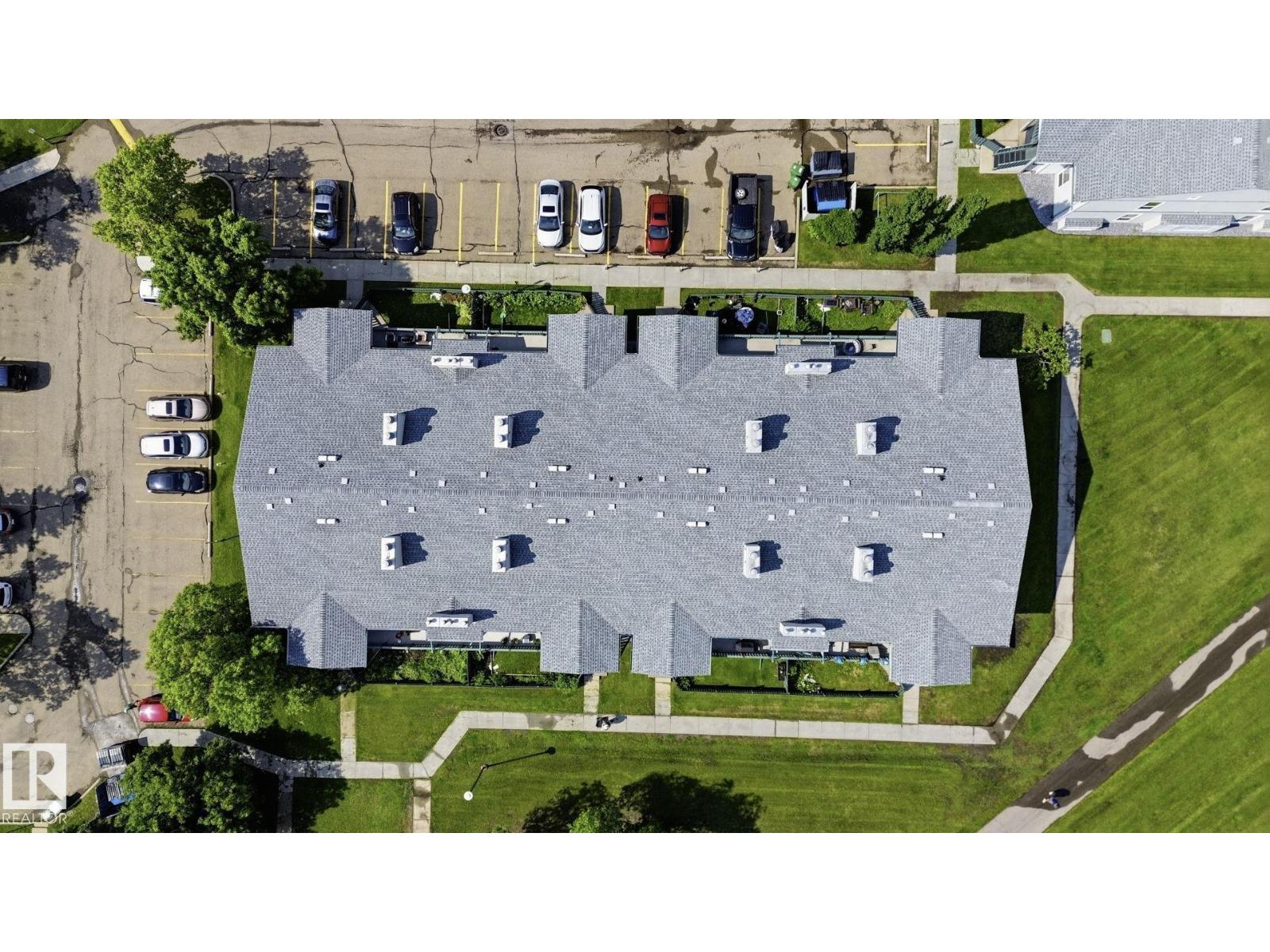 #123 2703 79 ST NW - 28